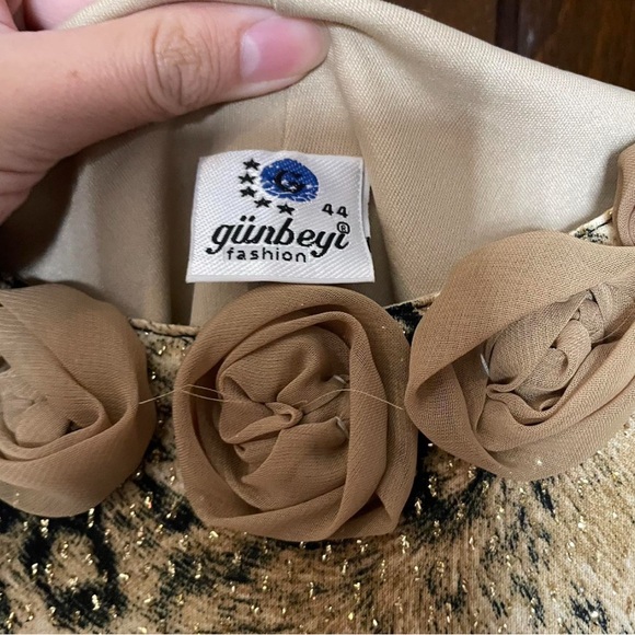 y2k leopard print dress with floral roses on collar - Picture 3 of 3